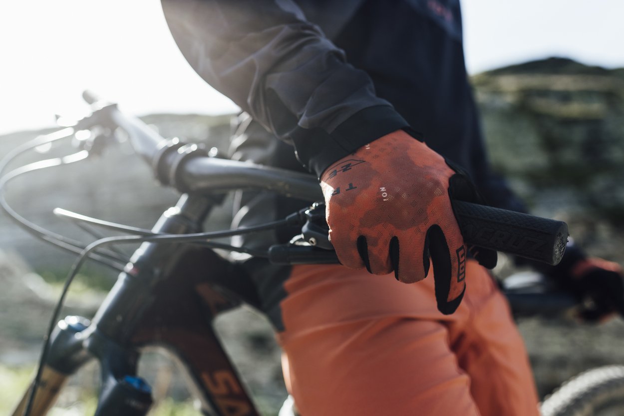 ION MTB Gloves Traze Long 2022
