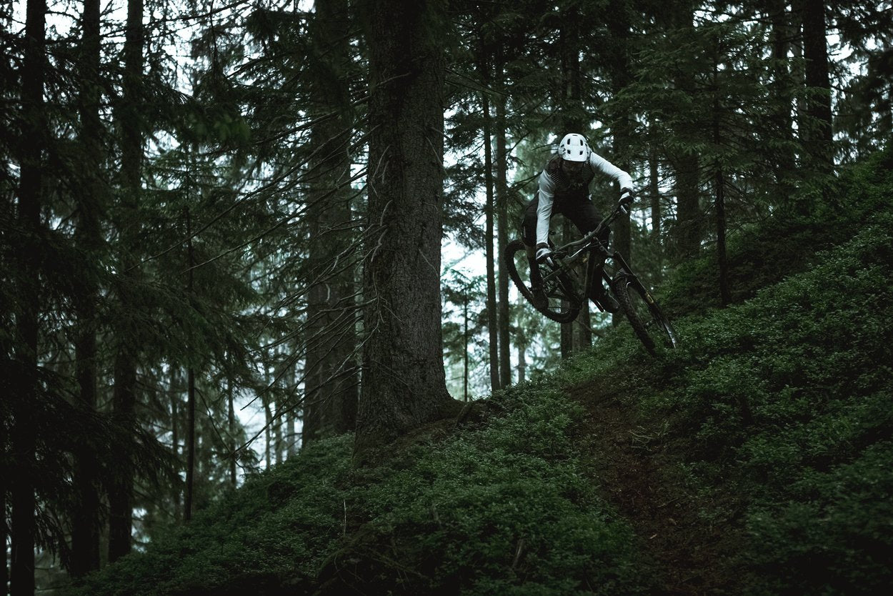 ION Tee LS Scrub Mesh_ine 2021